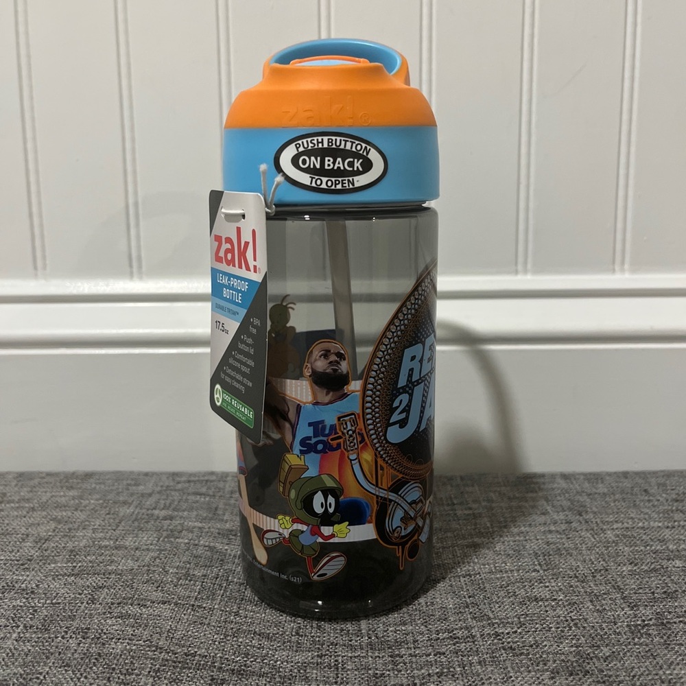 Zak Leak Proof 17.5 oz Kids Water Bottle Space Jam Ready To Jam - Lebron James